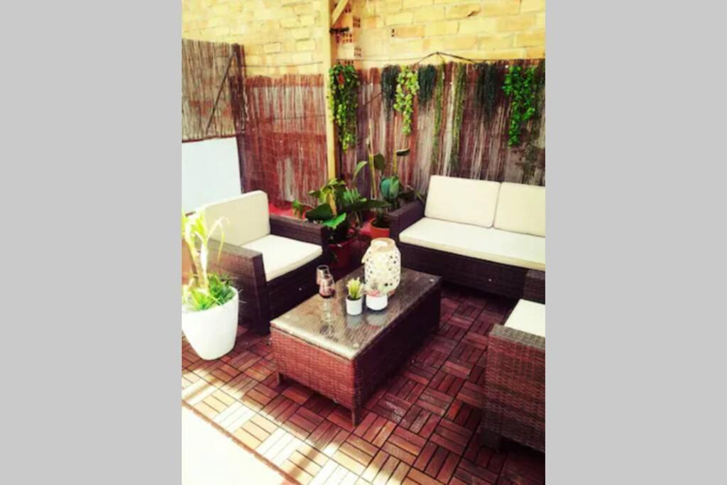M5 Cool Terrace. Metro 1 Min. Center 15' By Metro Apartment Esplugues de Llobregat Ngoại thất bức ảnh